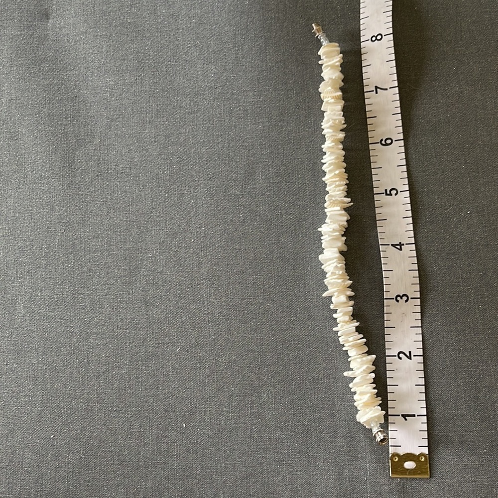 Shell bracelet - Picture 2 of 2